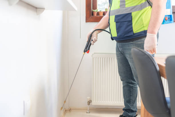 Best Pest Prevention Services  in Waukee, IA